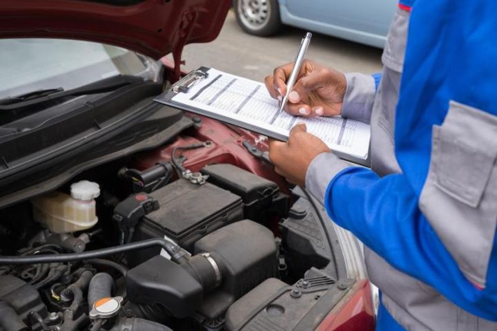 Quelles sont les principales pièces à inspecter lors d'un entretien automobile ? Saint-Constant
