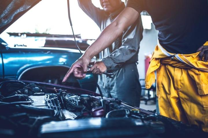 Comment effectuer un entretien préventif de base sur ma voiture? Saint-Constant